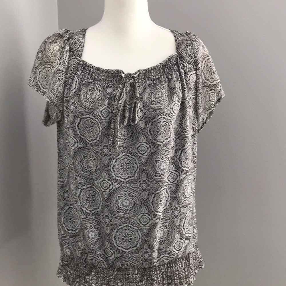 Apt. 9 small woman’s top